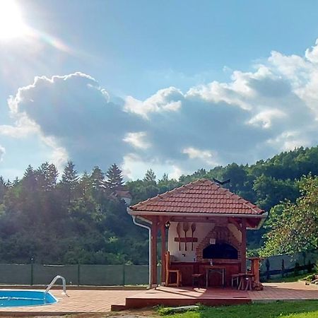 GardenLux Sarajevo Villa Buitenkant foto