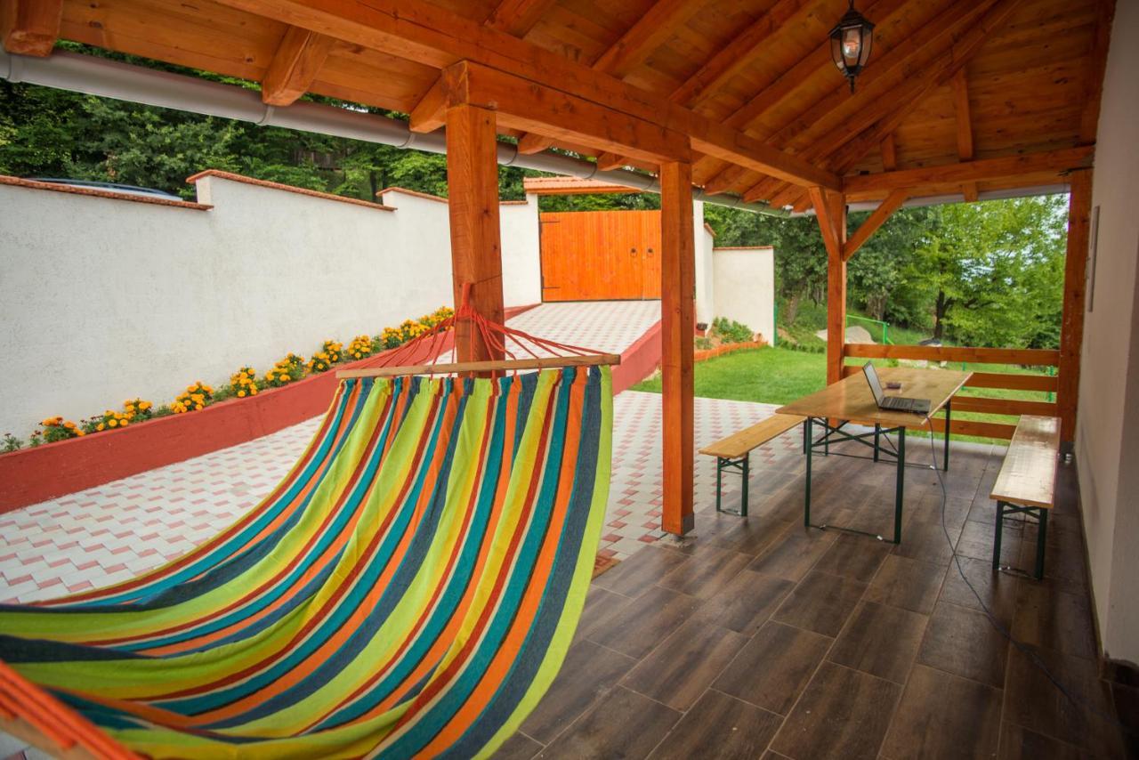 GardenLux Sarajevo Villa Buitenkant foto